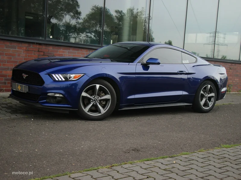 Ford Mustang VI S-550 36