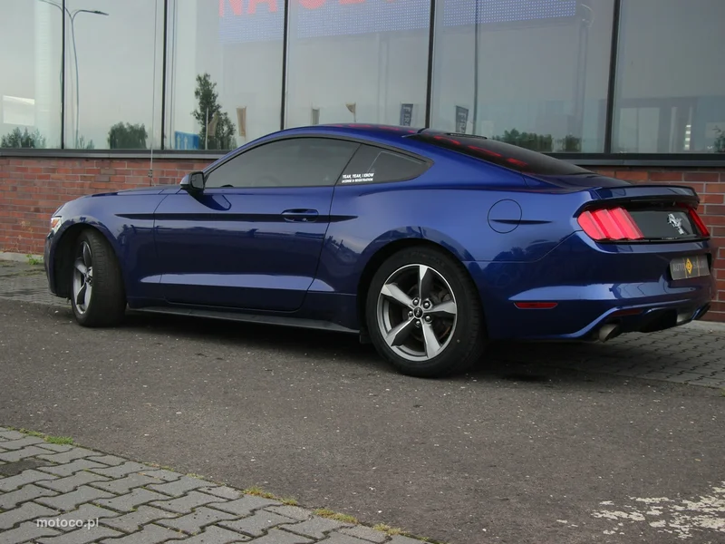 Ford Mustang VI S-550 37