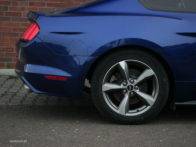 Ford Mustang VI S-550 10