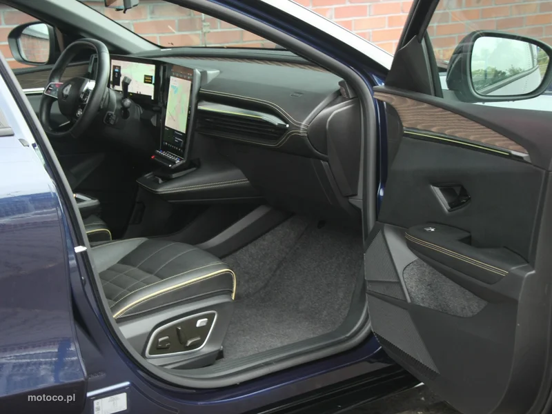 Renault Megane IV 32