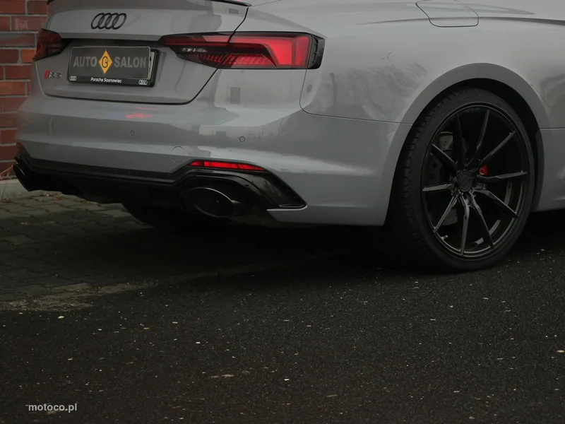 Audi RS5 7