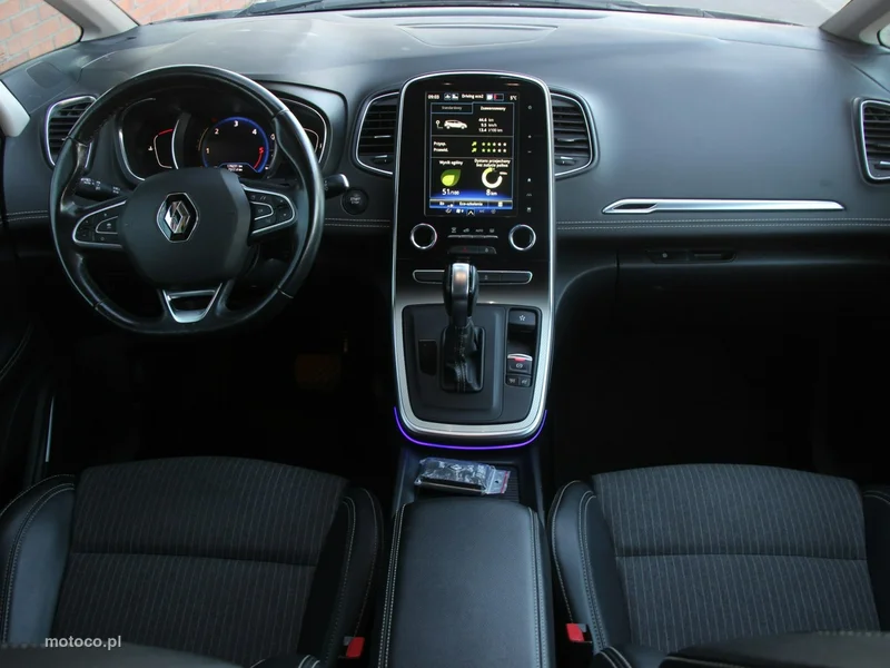 Renault Grand Scenic III 24