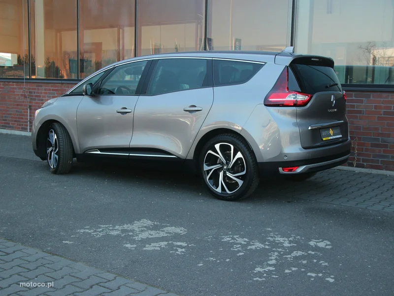 Renault Grand Scenic III 37