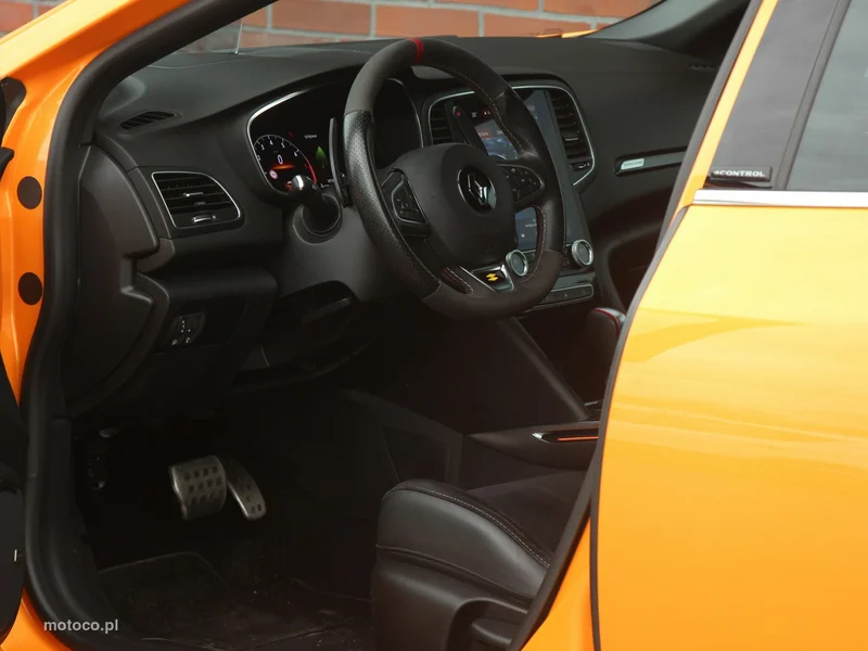 Renault Megane IV 13