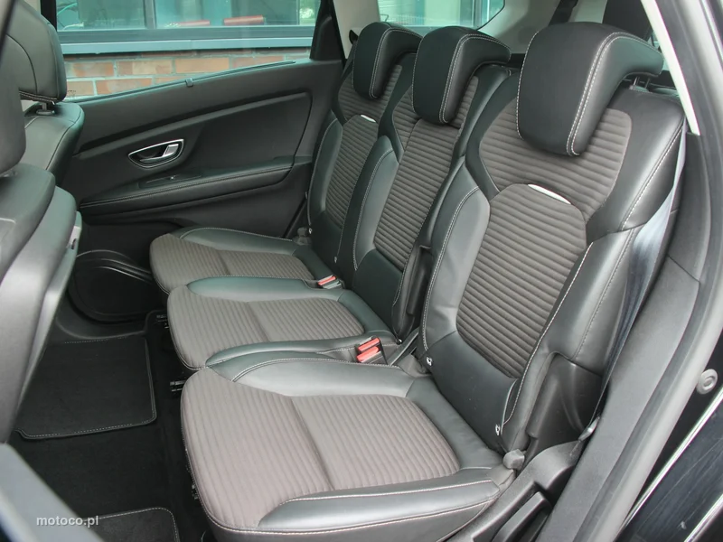Renault Grand Scenic III 11