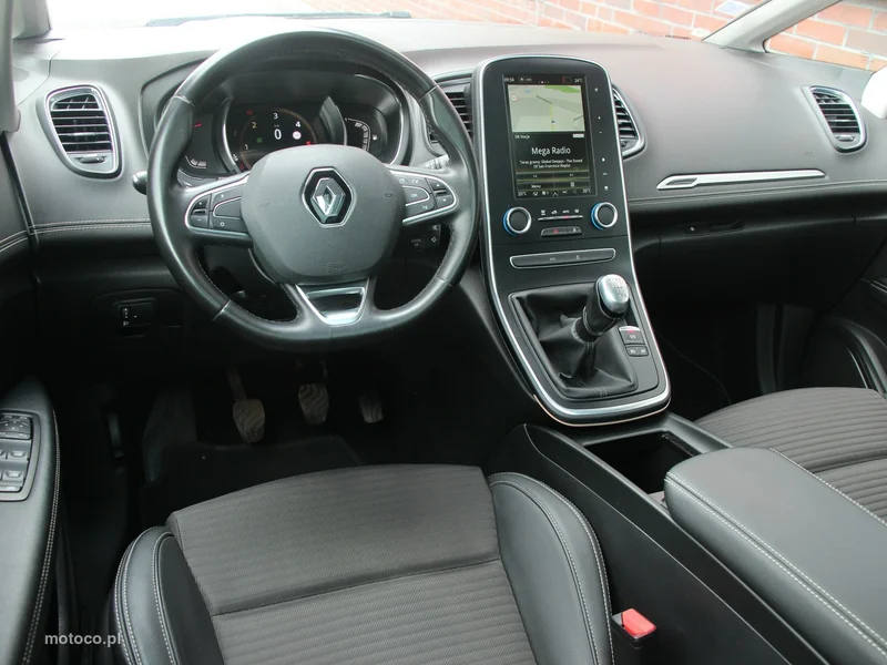 Renault Grand Scenic III 16
