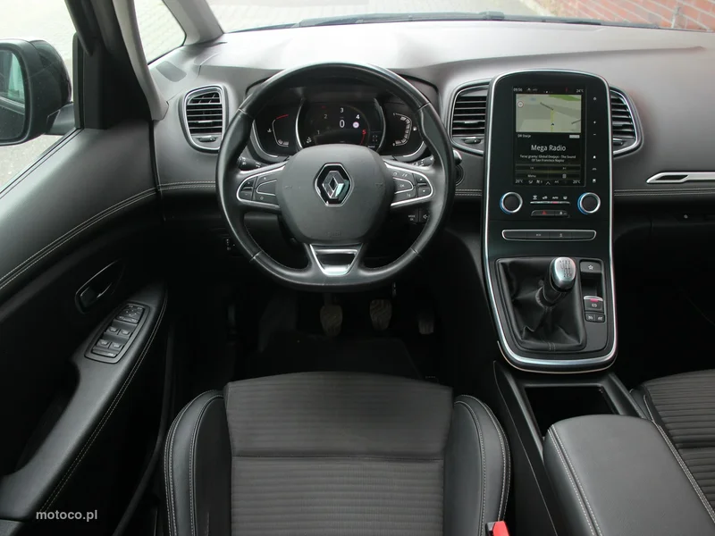 Renault Grand Scenic III 17