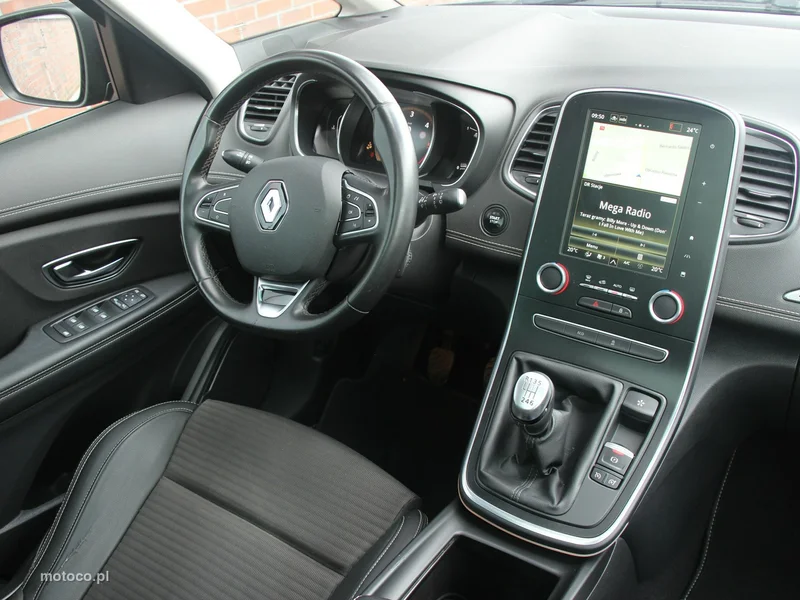 Renault Grand Scenic III 24