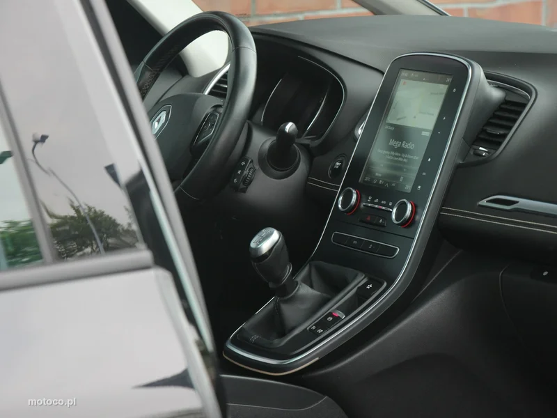 Renault Grand Scenic III 28