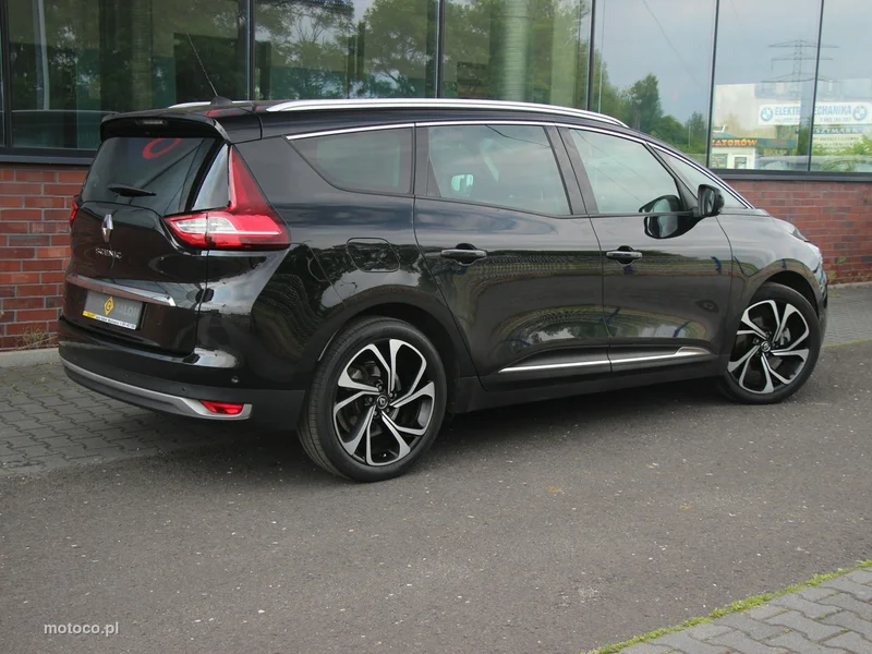 Renault Grand Scenic III 31