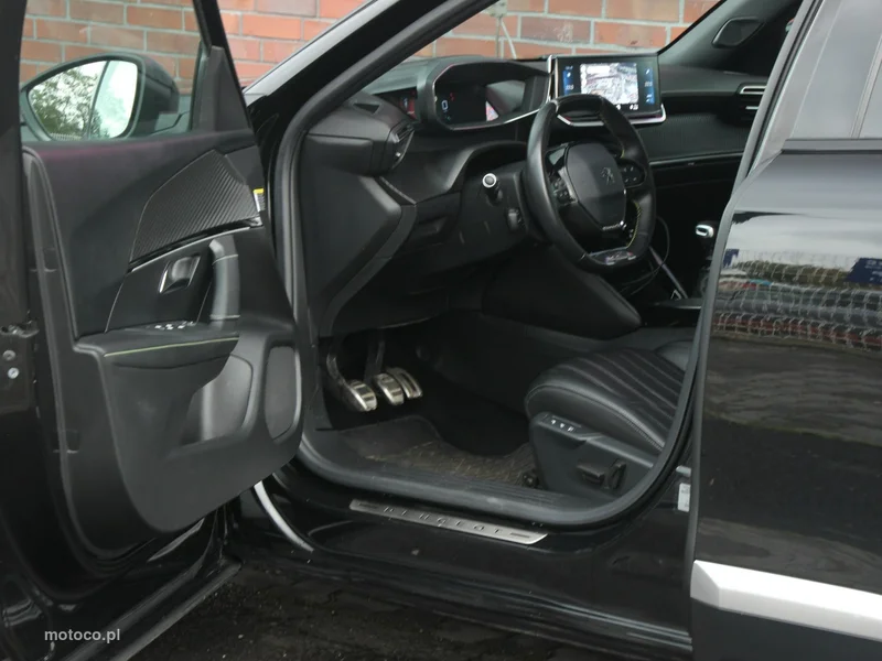 Peugeot 2008 12