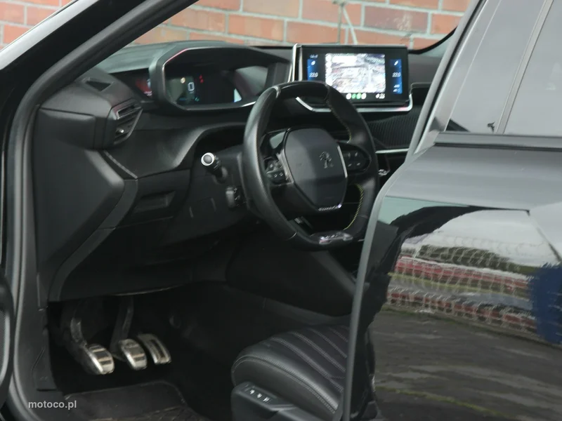 Peugeot 2008 13