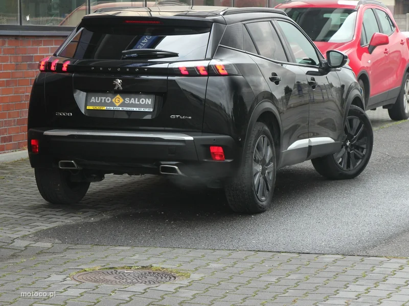 Peugeot 2008 4