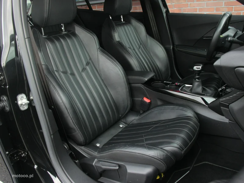 Peugeot 2008 44