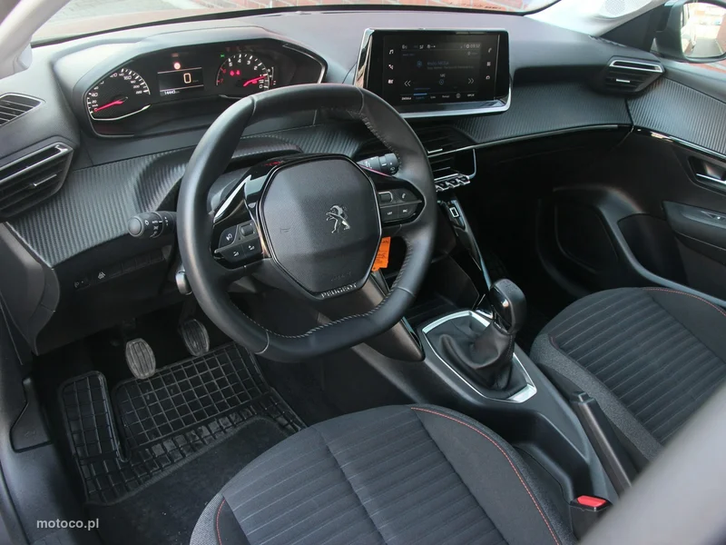 Peugeot 208 14