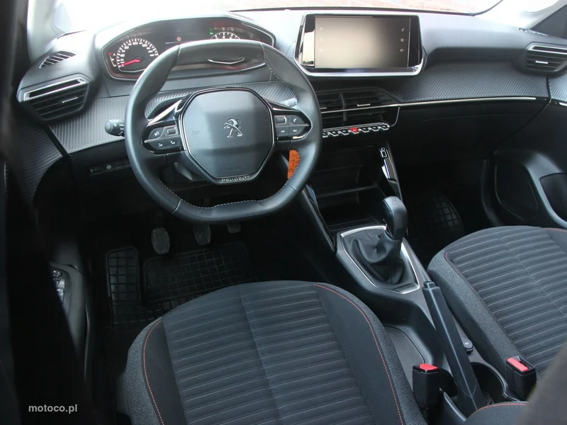 Peugeot 208 17