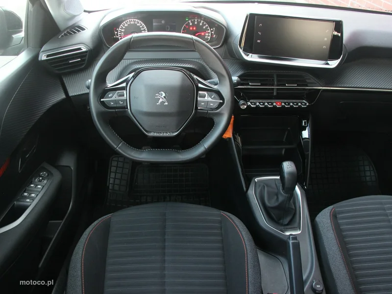 Peugeot 208 18