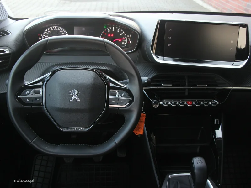 Peugeot 208 19