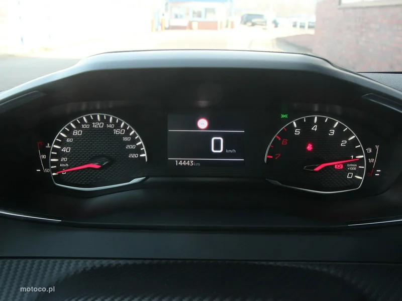 Peugeot 208 21