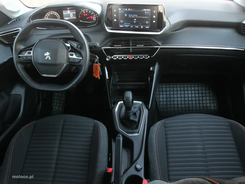 Peugeot 208 26