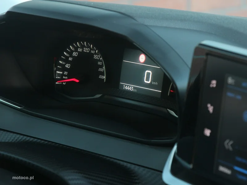 Peugeot 208 31