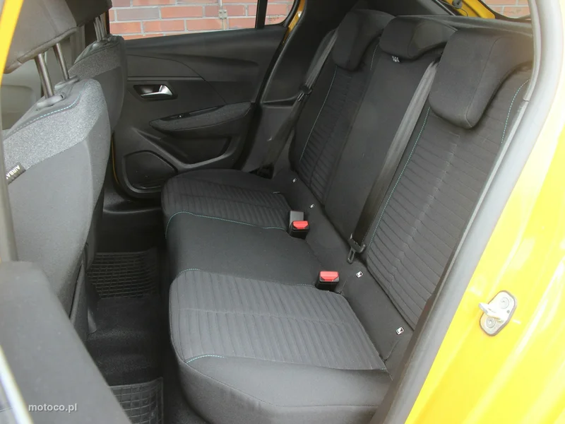 Peugeot 208 11