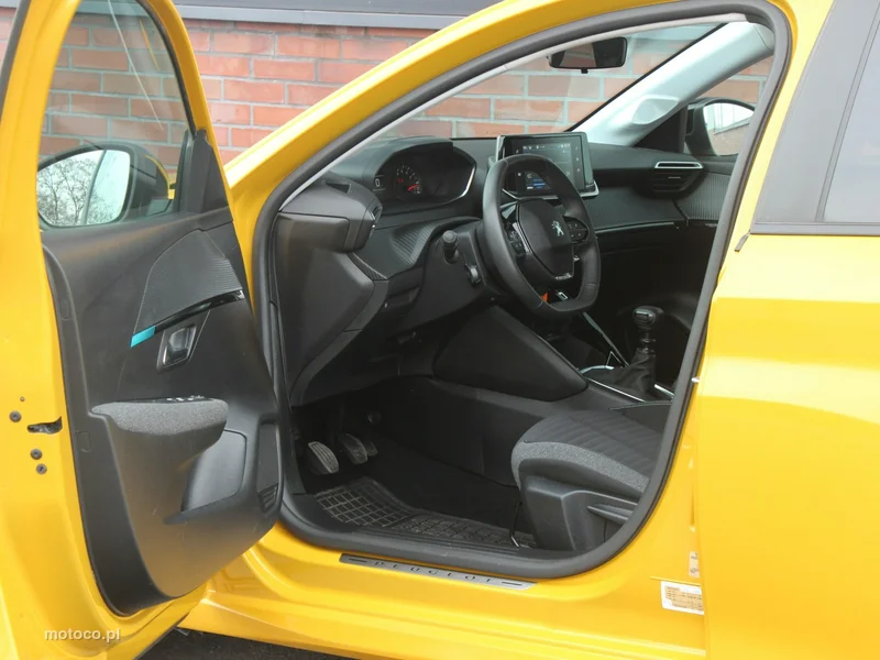 Peugeot 208 12