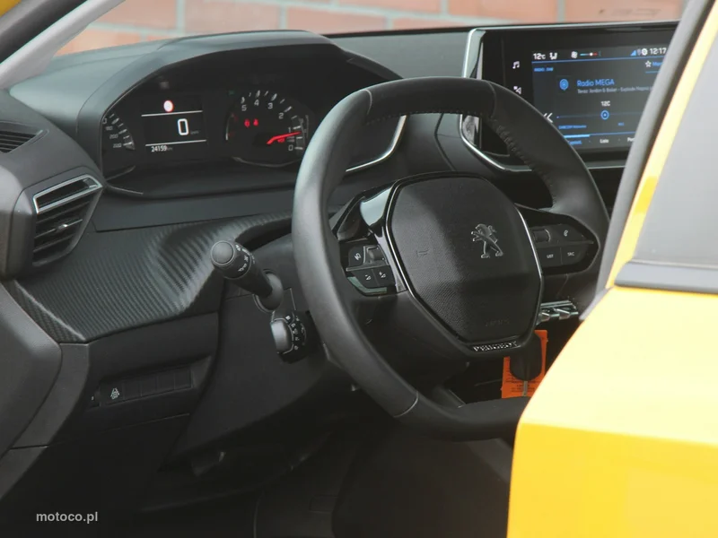 Peugeot 208 14