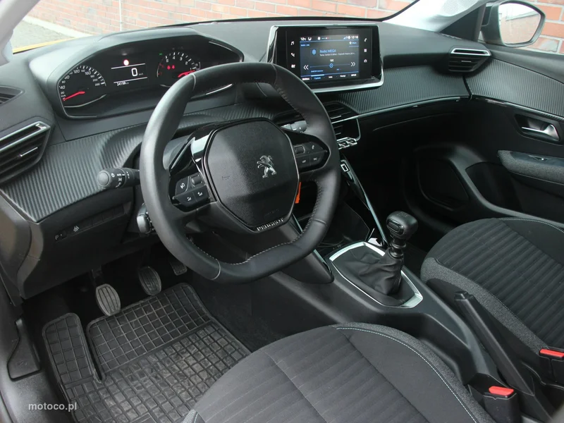 Peugeot 208 17