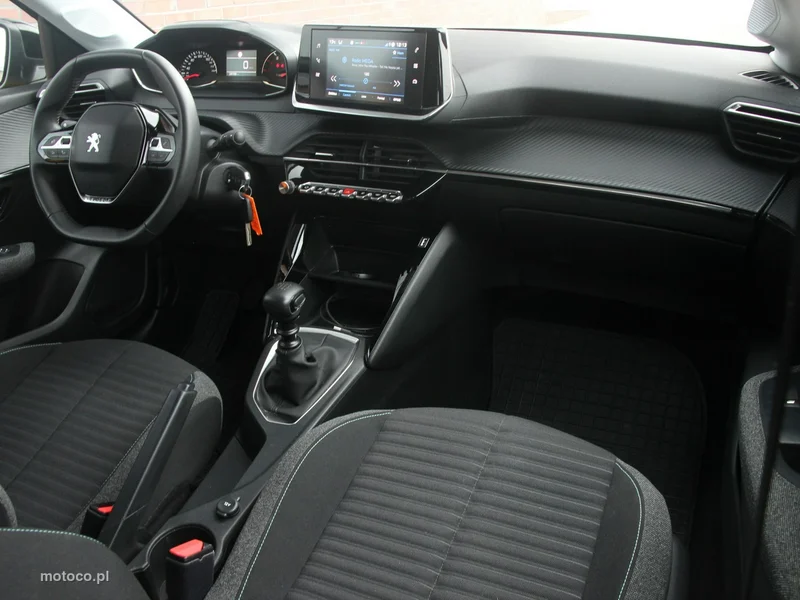 Peugeot 208 29