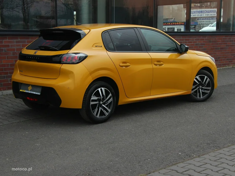 Peugeot 208 35