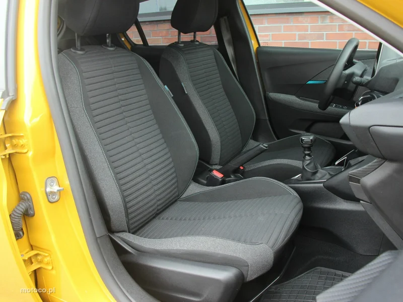 Peugeot 208 41