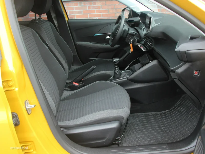 Peugeot 208 42
