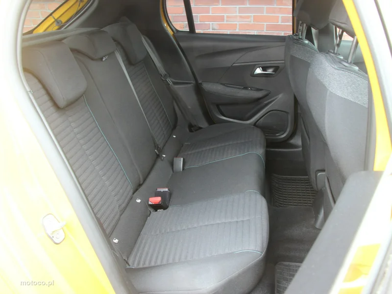 Peugeot 208 43