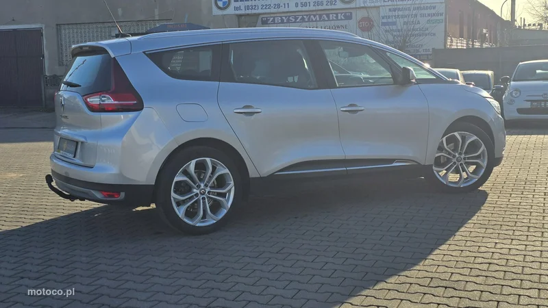 Renault Grand Scenic III 13
