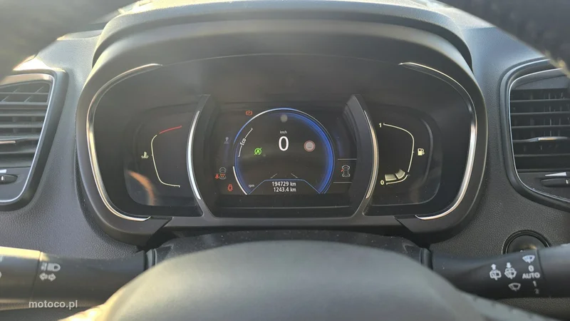 Renault Grand Scenic III 24
