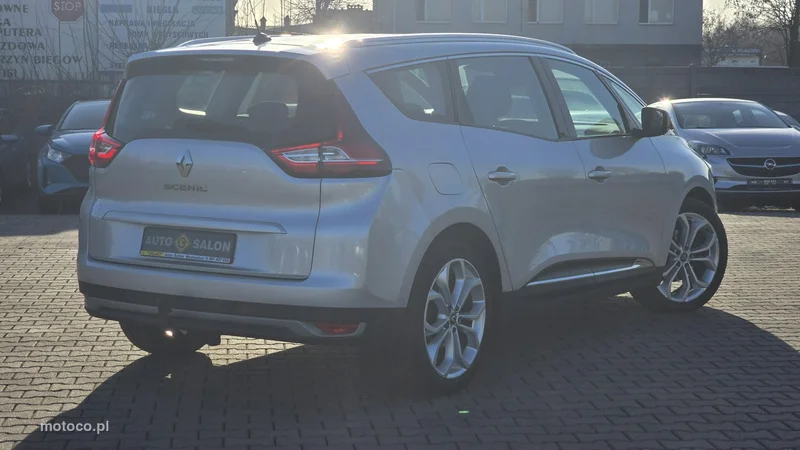 Renault Grand Scenic III 4