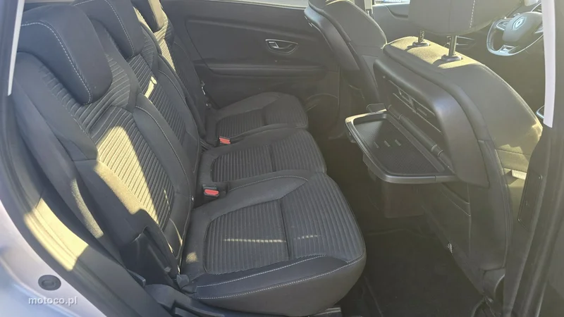 Renault Grand Scenic III 38