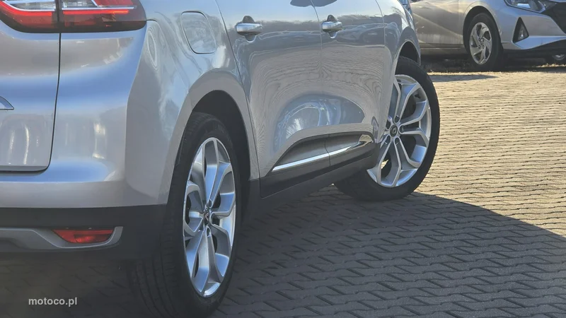 Renault Grand Scenic III 6
