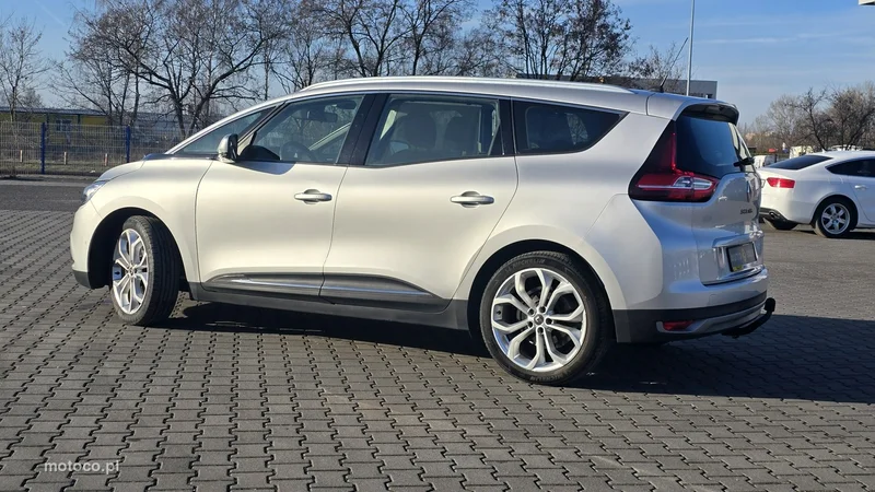 Renault Grand Scenic III 10