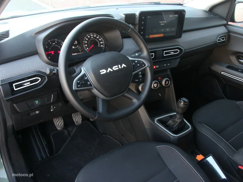 Dacia Jogger 17