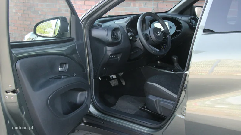 Toyota Aygo (X) 12