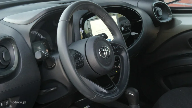 Toyota Aygo (X) 16