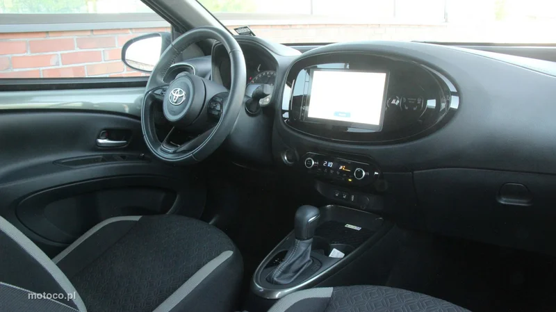 Toyota Aygo (X) 31