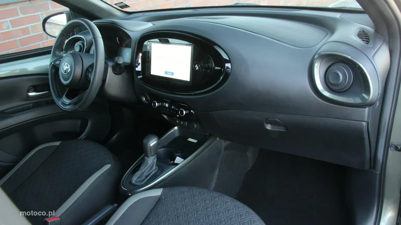 Toyota Aygo (X) 32