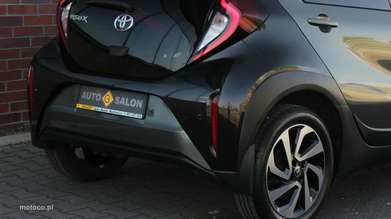 Toyota Aygo (X) 8