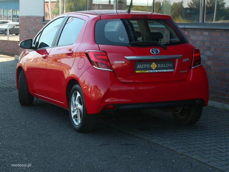 Toyota Yaris XP130 2