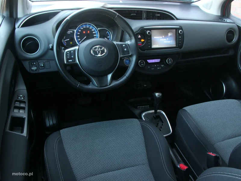 Toyota Yaris XP130 15