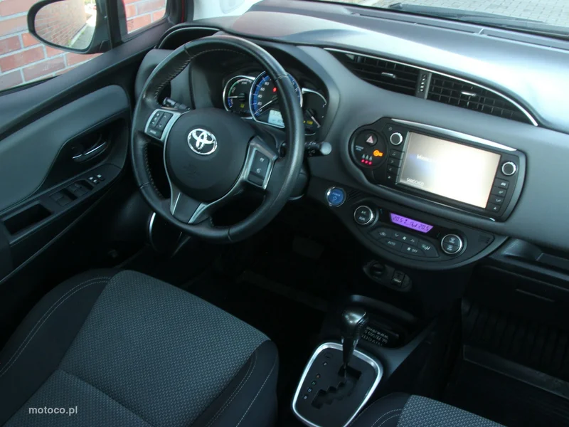 Toyota Yaris XP130 26
