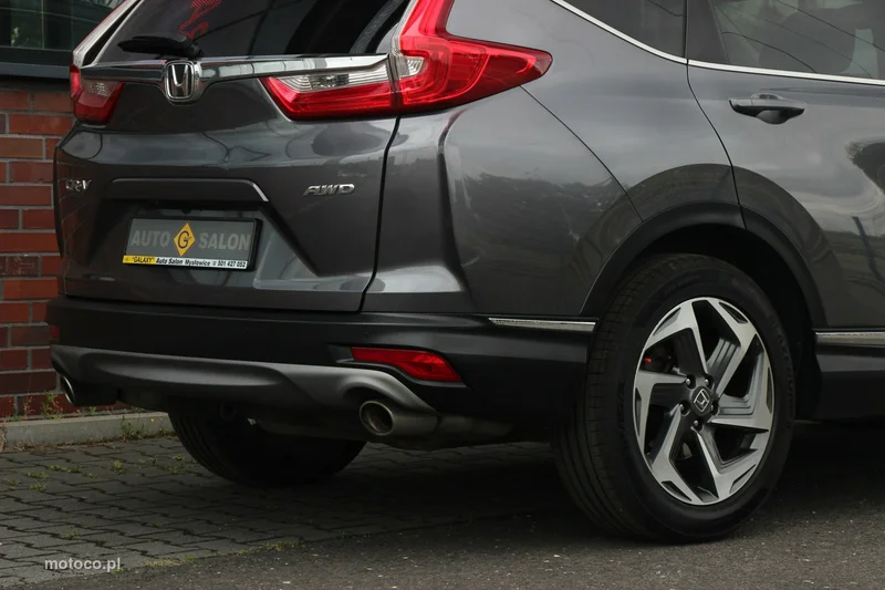 Honda CR-V 8